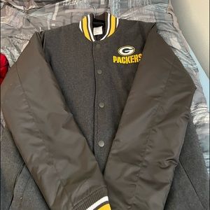 Boys XL Greenbay jacket